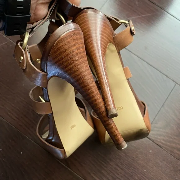 Guess platform leather sandals - Picture 6 of 9